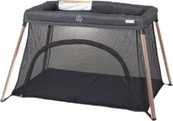 Babygo Dreams II Zwart/Rosegoud Campingbedje Incl. Bodemverhoger 4705 9 Babygo Dreams II Zwart/Rosegoud Campingbedje Incl. Bodemverhoger 4705 -Babyproducten Winkel babygo dreams ii zwart goud campingbedje incl. bodemverhoger 4705 2