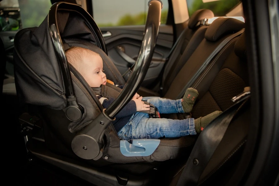 Ding Fenix Grey/Silver Autostoel 0-13kg 8 Ding Fenix Grey/Silver Autostoel 0-13kg - Afbeelding 7