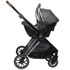 Ding Fenix Grey/Silver 3-in-1 Combi Kinderwagen Incl. Autostoel 34 Ding Fenix Grey/Silver 3-in-1 Combi Kinderwagen Incl. Autostoel -Babyproducten Winkel ding fenix greysilver kinderwagen17