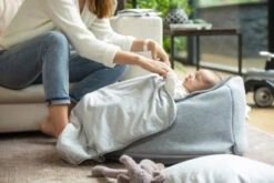 Doomoo Seat'n Swing Grijs Zitzak 02 18 Doomoo Seat'n Swing Grijs Zitzak 02 -Babyproducten Winkel doomoo seat grijs zitzak 02 7