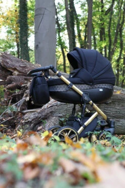 Baby Merc Faster 3 Black/Gold Limited Edition Kinderwagen Incl. Autostoel L143 15 Baby Merc Faster 3 Black/Gold Limited Edition Kinderwagen Incl. Autostoel L143 -Babyproducten Winkel faster gold 2
