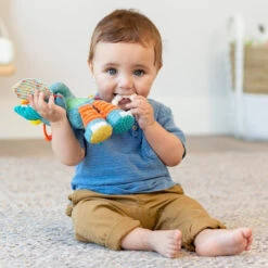 Infantino Go Gaga Playtime Pal Olifant Buggyspeeltje BK-216553 10 Infantino Go Gaga Playtime Pal Olifant Buggyspeeltje BK-216553 -Babyproducten Winkel infantino go gaga playtime pal olifant buggyspeeltje 2