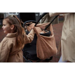 Jollein Boucle Naturel Luiertas 027-819-66060 -Babyproducten Winkel jollein boucle biscuit luiertas 027 819 66067 lifestyle