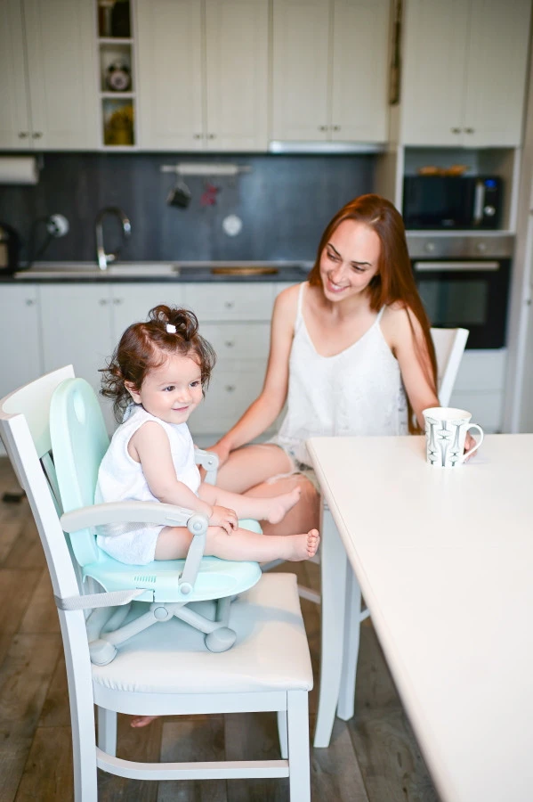 Lorelli Ego Green Inklapbare Stoelverhoger 1010048-0001 12 Lorelli Ego Green Inklapbare Stoelverhoger 1010048-0001 - Afbeelding 10