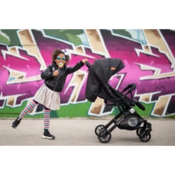 Lorelli Fiorano Black Wandelwagen Incl. Beenkap 1002149-2305 31 Lorelli Fiorano Black Wandelwagen Incl. Beenkap 1002149-2305 -Babyproducten Winkel lorelli fiorano sfeer 3 2