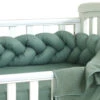 MamaLoes Amy Pure Stonegreen 210 Cm Braided Bedbumper 80122 -Babyproducten Winkel mamaloes amy pure stonegreen 210 cm braided bedbumper 80122