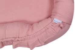 MamaLoes Soft Cotton Ruffle Licht Roze Babynest ML020113 -Babyproducten Winkel mamaloes soft cotton ruffle licht roze babynest ml020113 2
