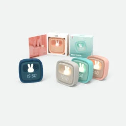 MOB Billy Turquoise Klok En Nachtlampje BILLY-BL-01 10 MOB Billy Turquoise Klok En Nachtlampje BILLY-BL-01 -Babyproducten Winkel mob billy klok en nachtlampje sfeer 2 3