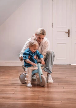 Momi Tedi Light Blue Mini Bike Loopfiets ROBI00037 -Babyproducten Winkel momi tedi light blue mini bike loopfiets robi00037 9