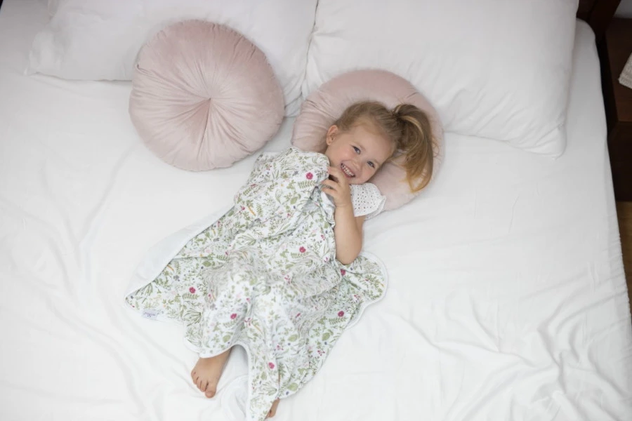 Babymatex Ines Flowers 100x150 Cm Ledikantdeken TO0100_35 5 Babymatex Ines Flowers 100x150 Cm Ledikantdeken TO0100_35 - Afbeelding 3