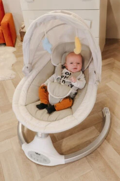 Tryco Hugg Silver/White Swing Babyschommel TR-282702 -Babyproducten Winkel tr 282702 hugg silver white swing 01 1920x1920